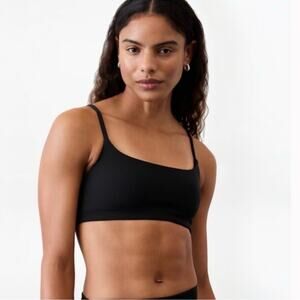 Athleta Scoop Bikini Top A-C Cups Black M